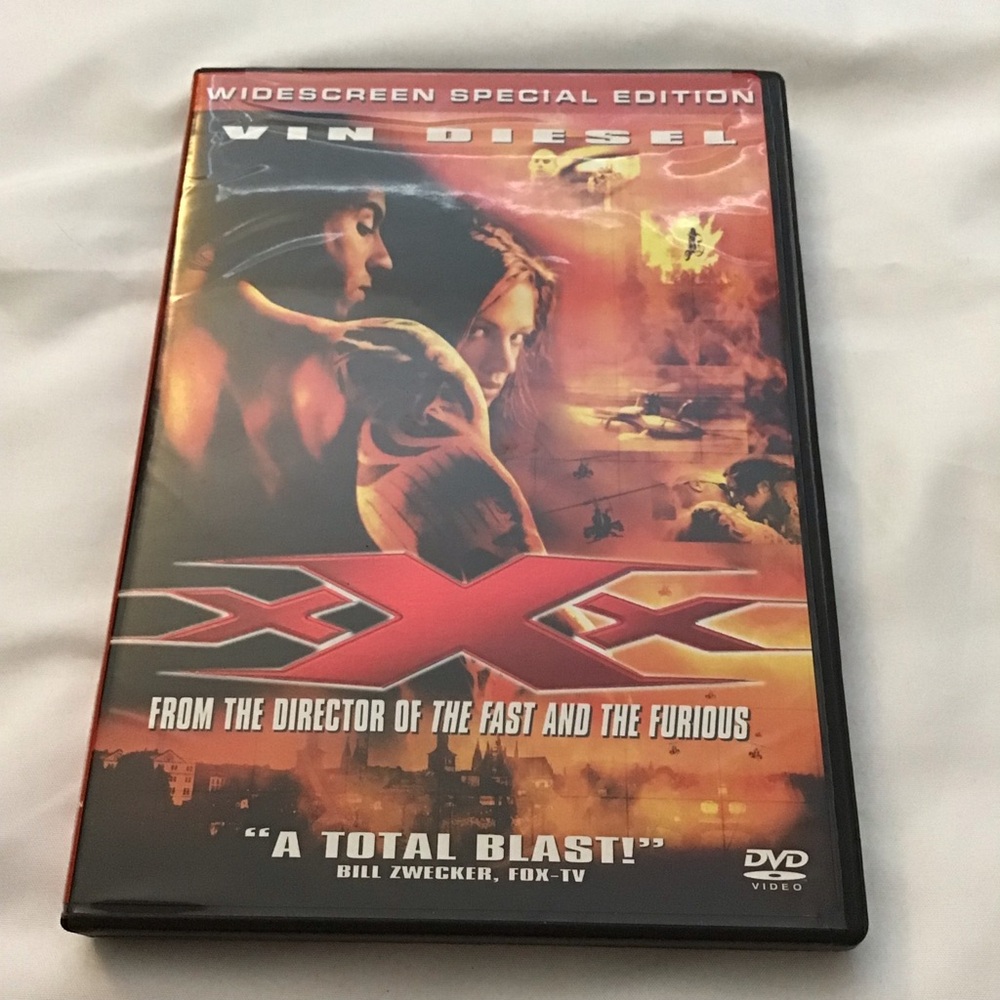 (NIB) XXX DVD
